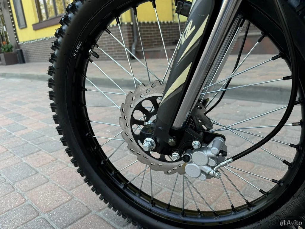 Эндуро мотоцикл MMZ S009 — надёжный кроссовый байк 300cc для бездорожья